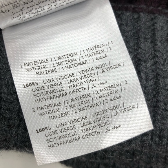 Moncler 100% Wool Knit Scarf Made in Italy - Picture 5 of 8